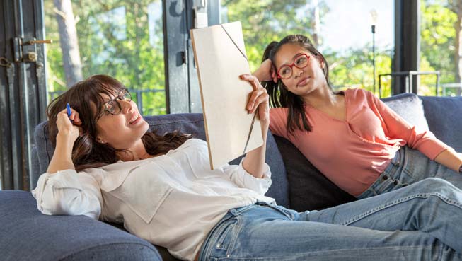 เอสซีลอร์ เปิดตัวนวัตกรรมเลนส์โปรเกรสซีฟ “Varilux Comfort® Max” รุ่นล่าสุดเพื่อตอบโจทย์ชีวิตยุคนิวนอร์มอล